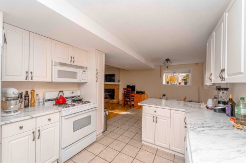 33450 Huggins Avenue, Abbotsford, BC 