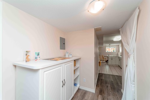 33450 Huggins Avenue, Abbotsford, BC 