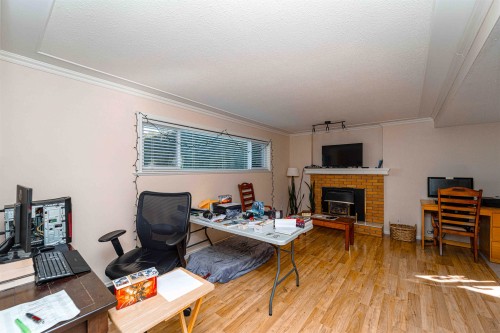 33450 Huggins Avenue, Abbotsford, BC 