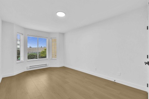 201-2567 Victoria Street, Abbotsford, BC 