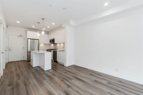 A307-8447 202 Street, Langley, BC 