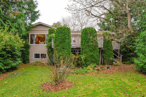 1320 Kent Street, White Rock, BC 