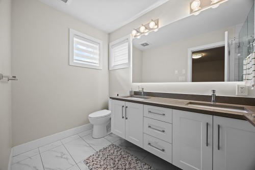 8-7167 116 Street, Delta, BC 