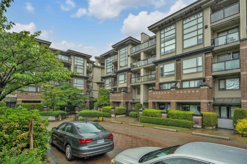 113-10866 City Parkway  Surrey, BC V3T 5W9