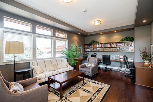 204-16469 64 Avenue, Surrey, BC 