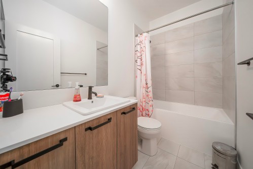 19628 75A Avenue, Langley, BC 