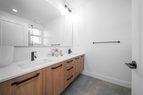 19628 75A Avenue, Langley, BC 