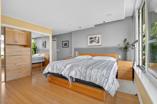 402-15050 Prospect Avenue, White Rock, BC 