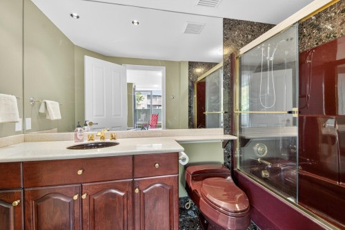 402-15050 Prospect Avenue, White Rock, BC 