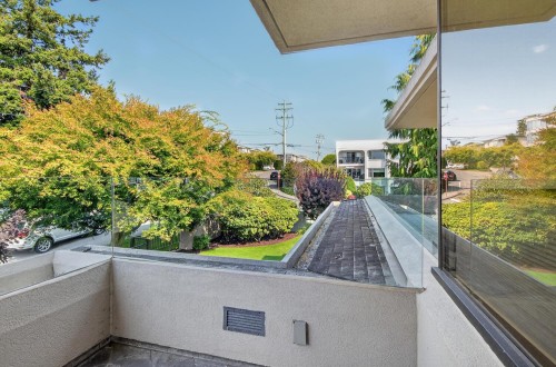 402-15050 Prospect Avenue, White Rock, BC 