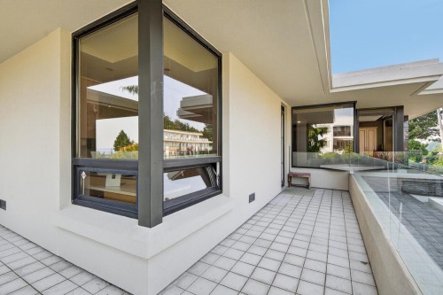 402-15050 Prospect Avenue, White Rock, BC 