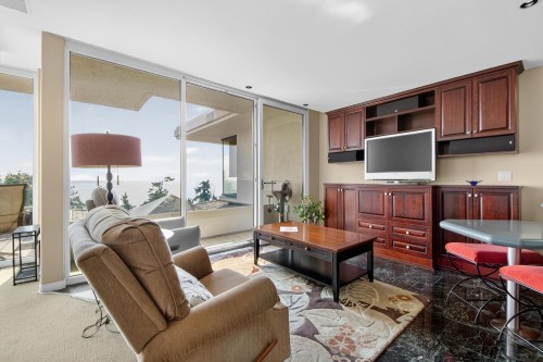 402-15050 Prospect Avenue, White Rock, BC 