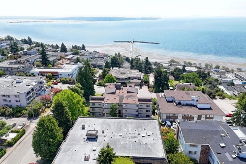 105-15041 Prospect Avenue  White Rock, BC V4B 2B5