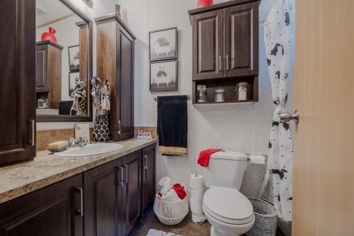 19-8220 King George Boulevard, Surrey, BC 