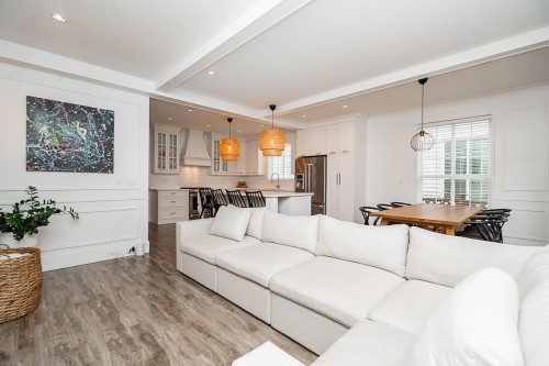 7289 194A Street, Surrey, BC 