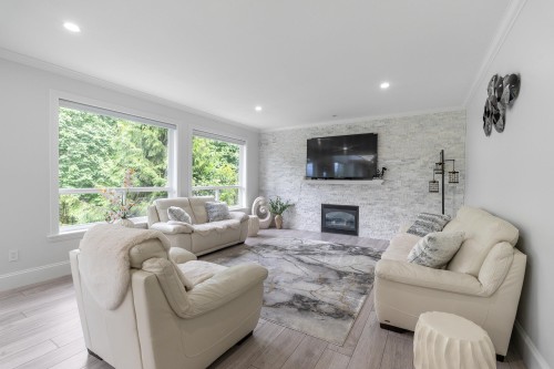 16377 113B Avenue, Surrey, BC 