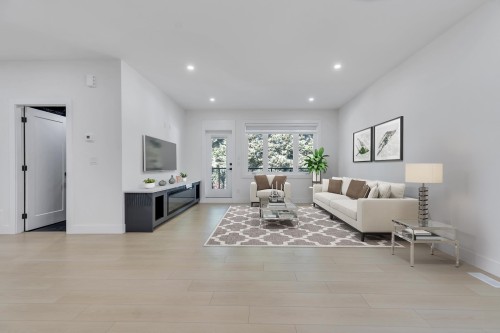 1680A Mckenzie Road, Abbotsford, BC 