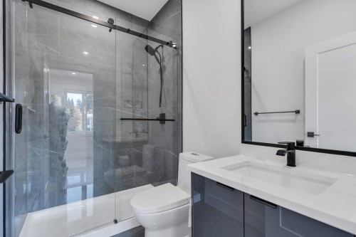 1680A Mckenzie Road, Abbotsford, BC 