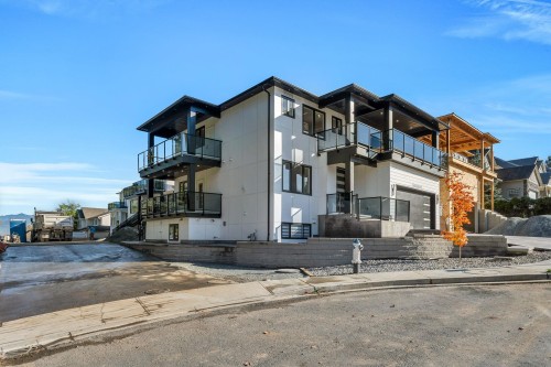 1680A Mckenzie Road, Abbotsford, BC 