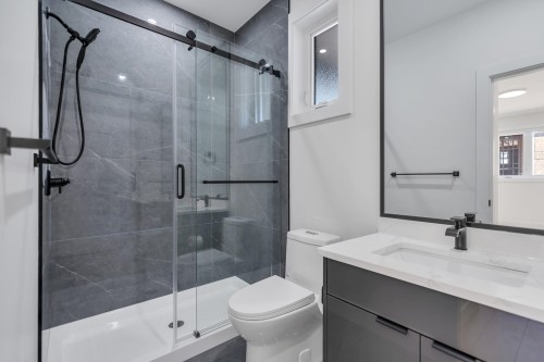 1680A Mckenzie Road, Abbotsford, BC 