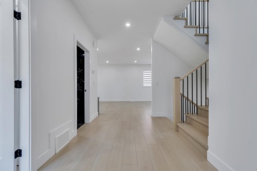 1680A Mckenzie Road, Abbotsford, BC 