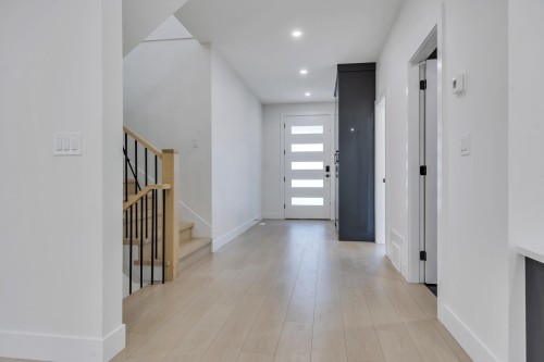 1680A Mckenzie Road, Abbotsford, BC 