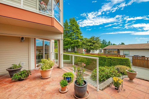 104-14934 Thrift Avenue, White Rock, BC 