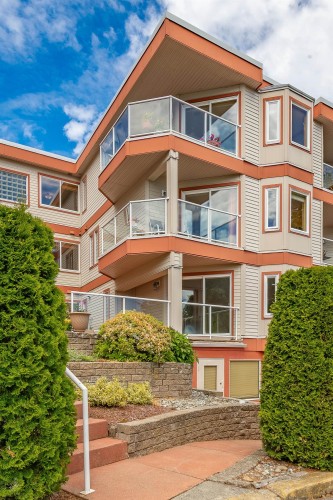 104-14934 Thrift Avenue, White Rock, BC 