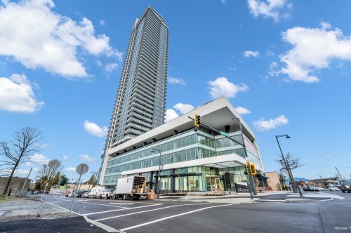 1905-10750 135a Street  Surrey, BC V3T 4E2