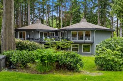 13538 20 Avenue  Surrey, BC V4A 1Z6