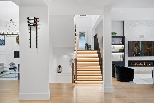 9075 164 Street, Surrey, BC 