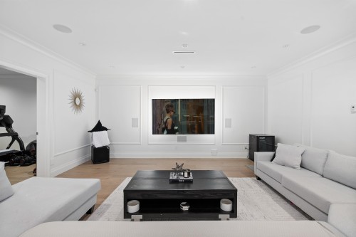 9075 164 Street, Surrey, BC 