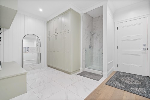 9075 164 Street, Surrey, BC 