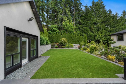 9075 164 Street, Surrey, BC 