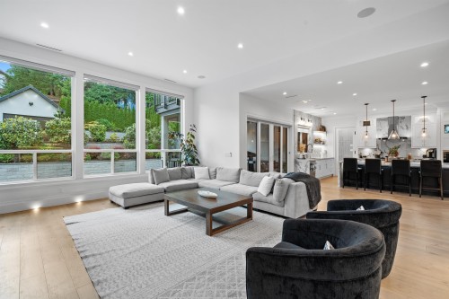 9075 164 Street, Surrey, BC 