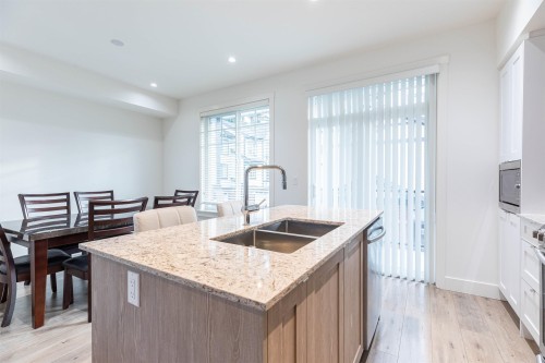 13-11188 72 Avenue, Delta, BC 