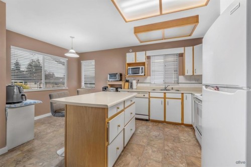 15756 82 Avenue, Surrey, BC 