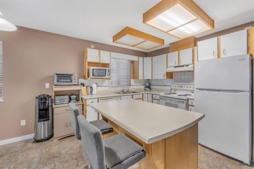 15756 82 Avenue, Surrey, BC 