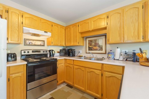 38-3380 Gladwin Road, Abbotsford, BC 