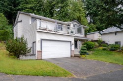 35543 Dina Place  Abbotsford, BC V3G 1L7