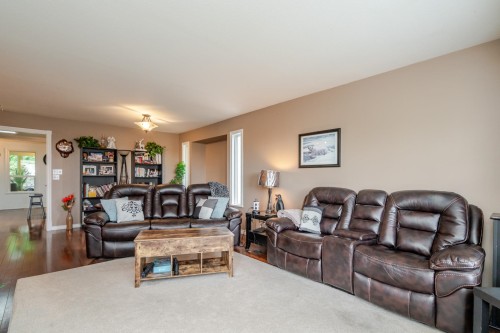 35543 Dina Place, Abbotsford, BC 