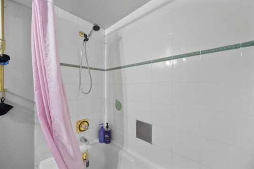 101-10899 University Drive, Surrey, BC 