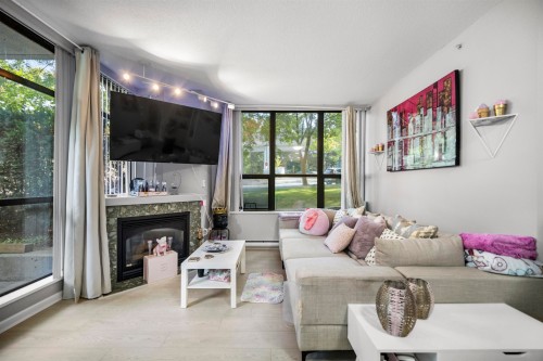 101-10899 University Drive, Surrey, BC 