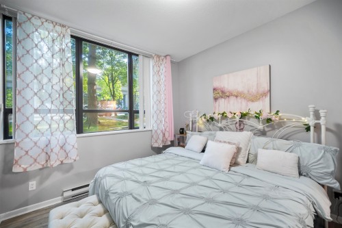 101-10899 University Drive, Surrey, BC 