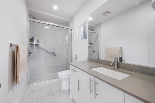 13090 72 Avenue, Surrey, BC 