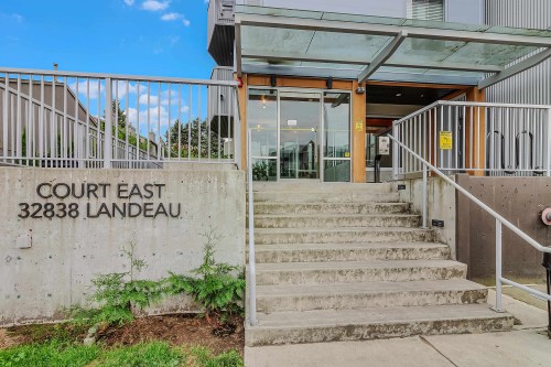 308-32838 Landeau Place, Abbotsford, BC 