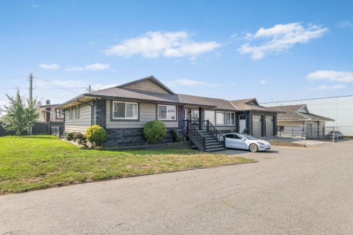 2247 Windsor Street  Abbotsford, BC V2T 6L8