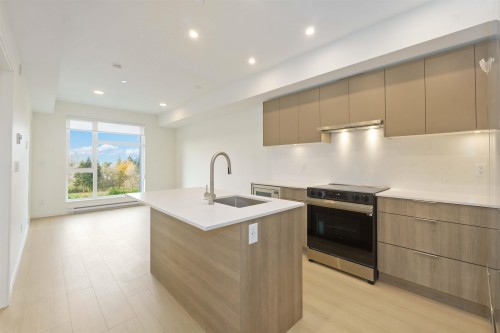 W507-10828 139A Street, Surrey, BC 