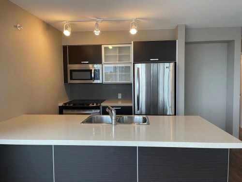 1204-9981 Whalley Boulevard, Surrey, BC 