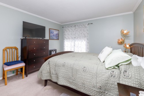 221-5379 205 Street, Langley, BC 